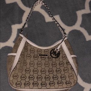 Never worn Michael Kors Handbag